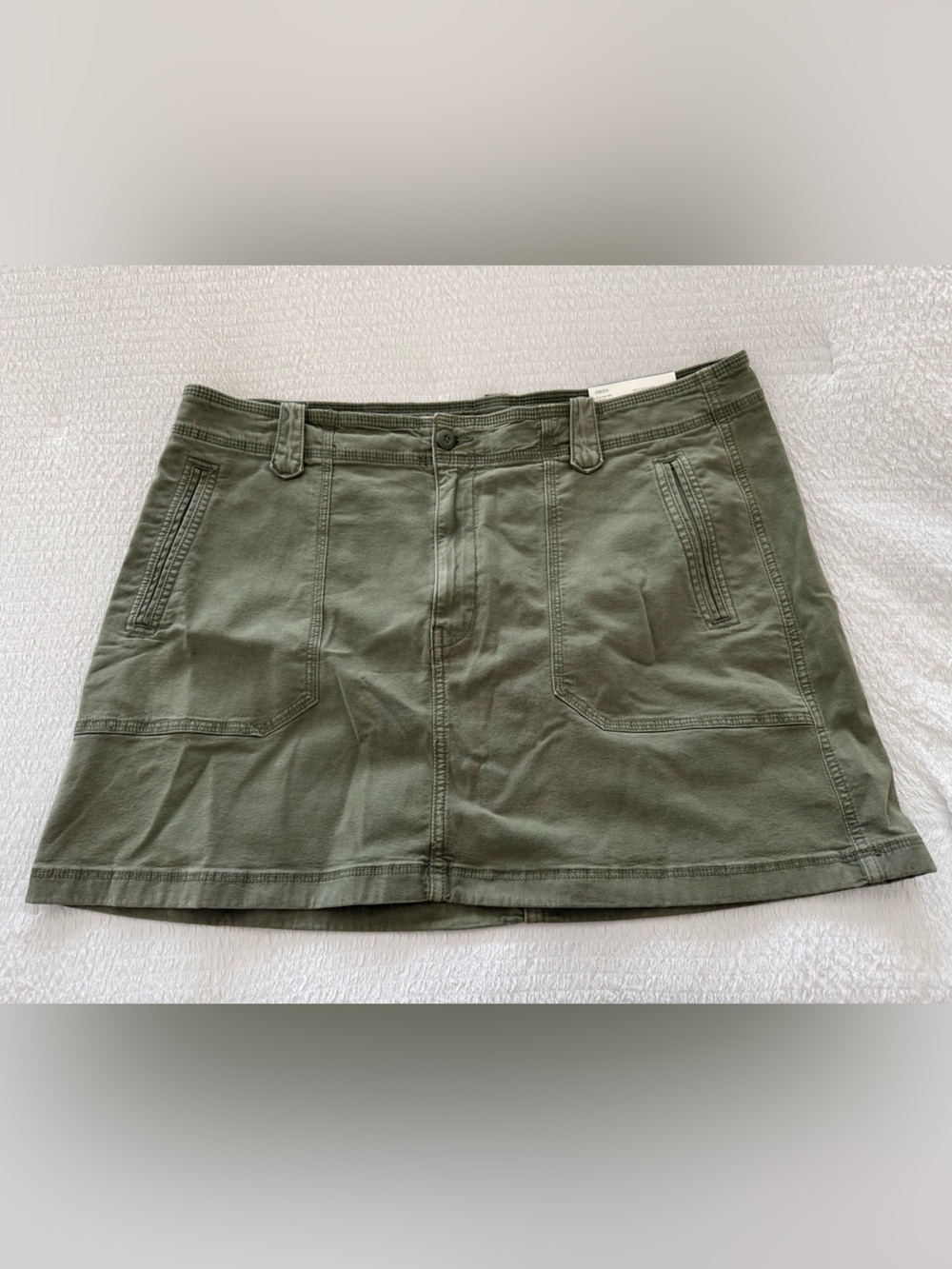 American Eagle Skirt NWT Size 18